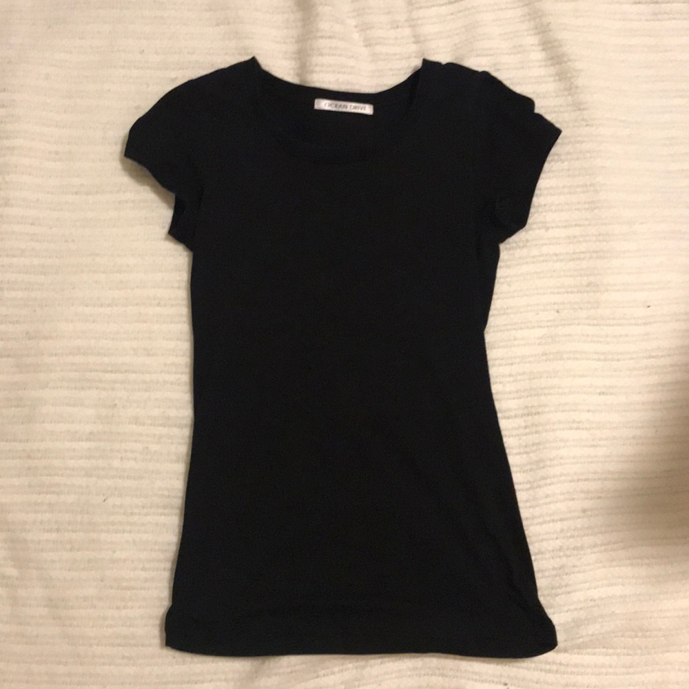 plain black tee